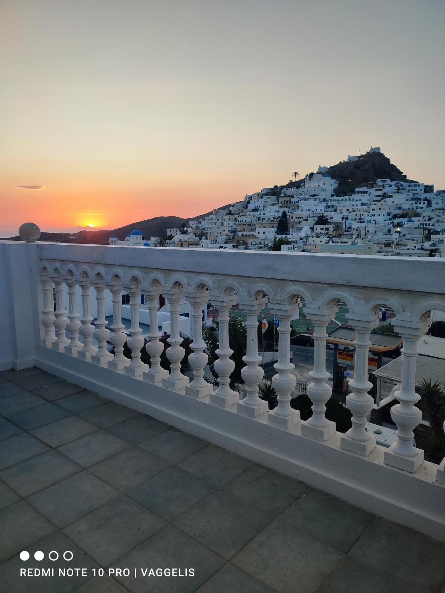 Parthenon Hotel Chora  Exterior photo